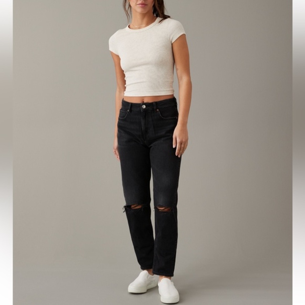 American Eagle size 10 black distressed straight leg high rise ankle crop jeans